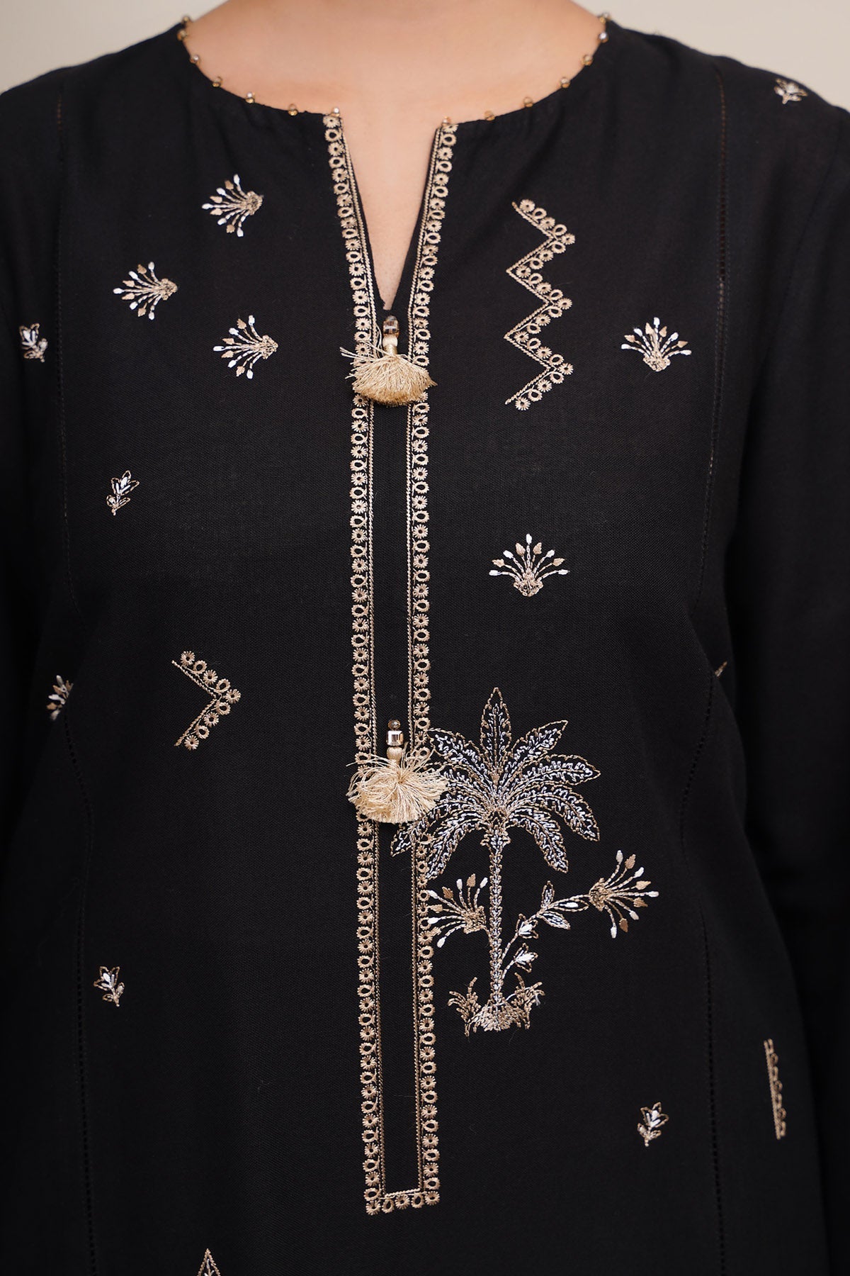 2 Piece - Unstitched - Embroidered Khaddar Suit - C6391