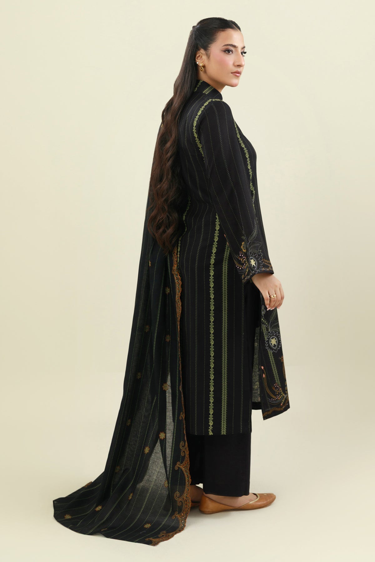 3 Piece - Unstitched - Printed & Embroidered Khaddar Suit - C6454