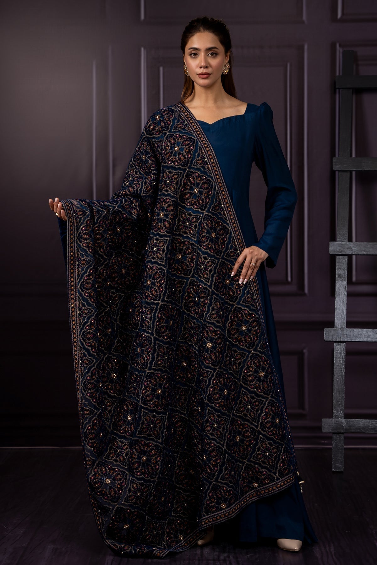 Embroidered Velvet Shawl - E1363
