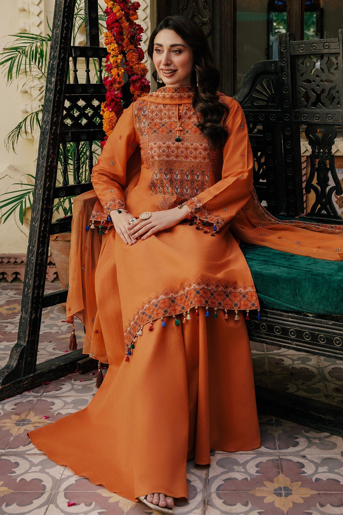 3 Piece - Unstitched - Embroidered Khaddar Suit - E1805