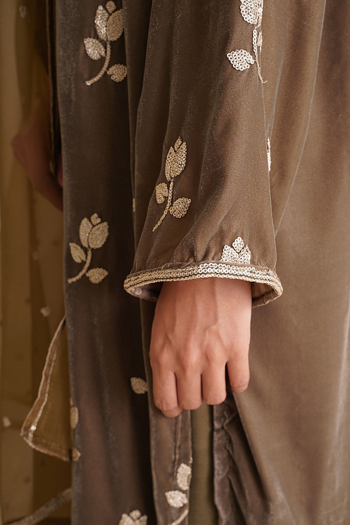 3 Piece - Stitched - Embroidered Velvet Suit - KPW24-P3143-143