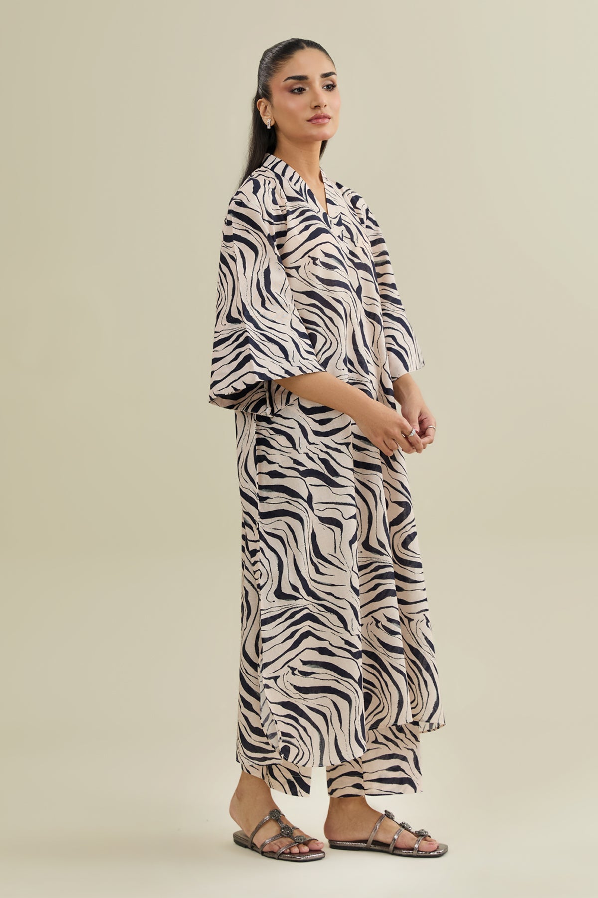 2 Piece - Stitched - Printed Khaddar Suit - KPW25-P3771