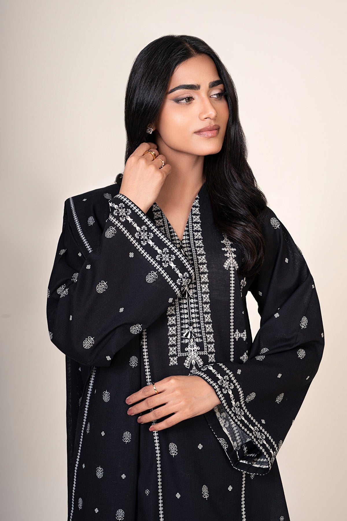 3 Piece - Unstitched - Printed Khaddar Suit - X7111